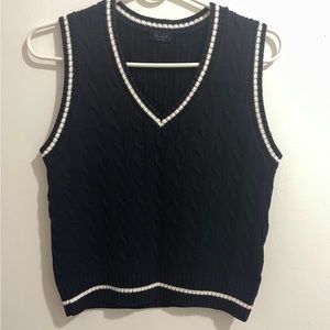 Brandy Melville sweater vests